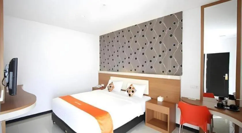 Bed in Tab Hotel Surabaya
