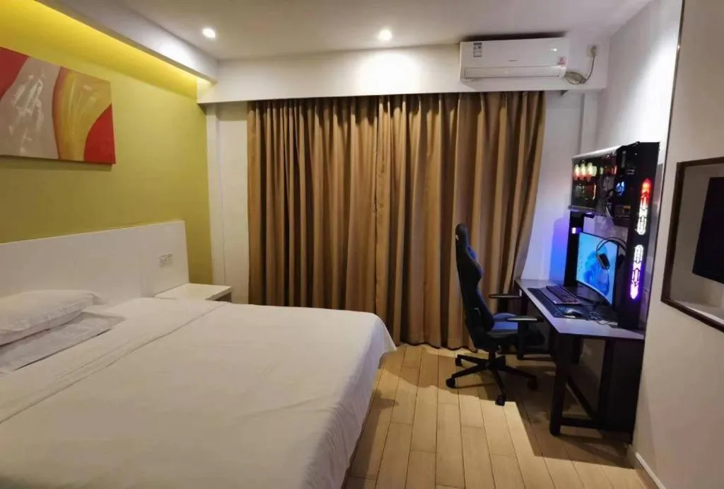 Bed in Shell Qionghai Jinhai Road Hotel