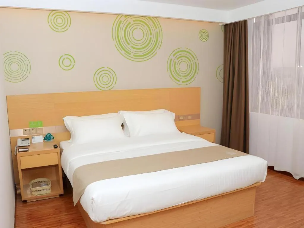 Bed in GreenTree Inn Huangshi Huahu Development Zone Daquan Road
