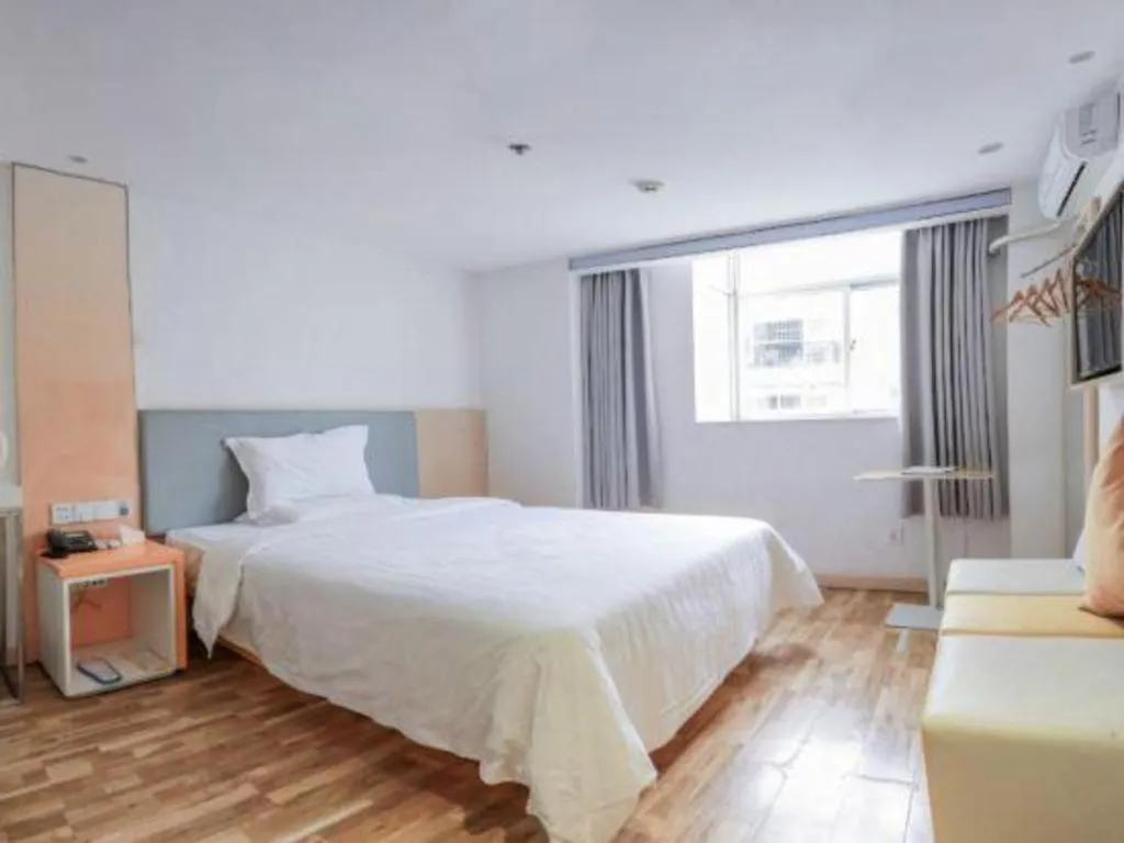 Bed in 7 Days Inn·Quanzhou Dehua Cidu Avenue