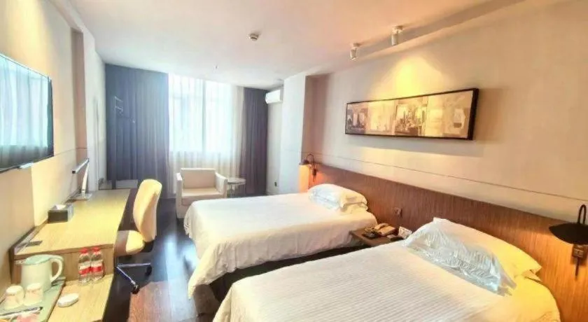 Bed in Jinjiang Inn Select Foshan Nanhai Guicheng Metro Station