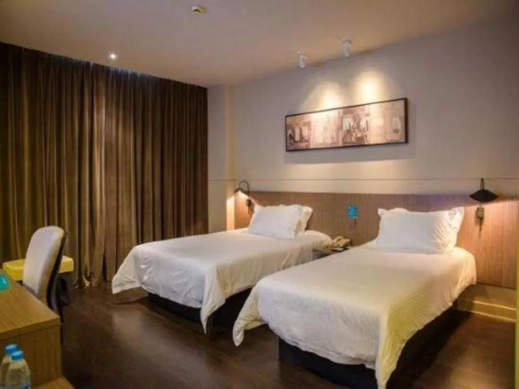 Bed in Jinjiang Inn Select Foshan Nanhai Guicheng Metro Station