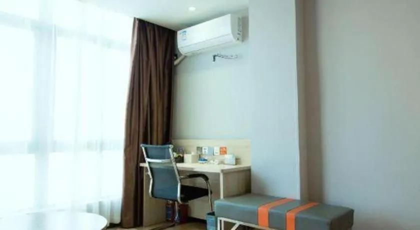 7 Days Premium Fuzhou Dongxiang High-Speed Railway Station Dongxin Market