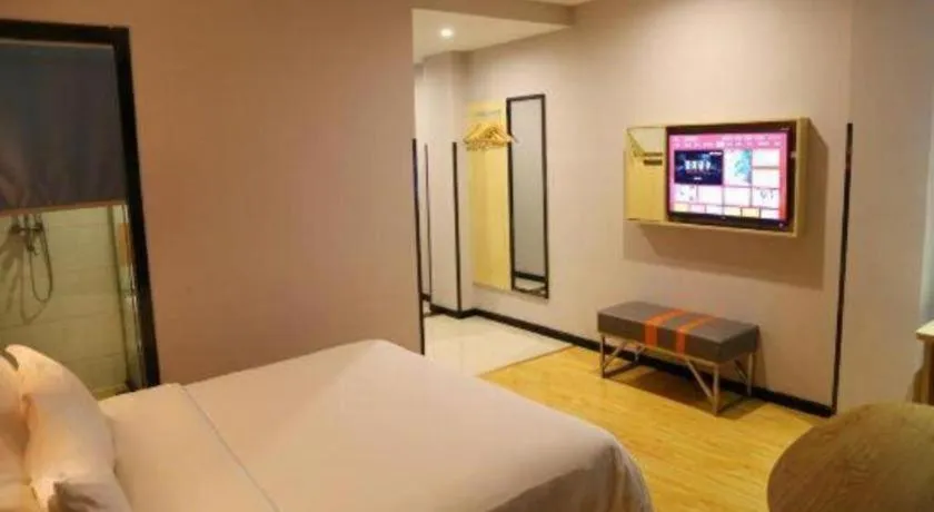 Bed in 7 Days Premium Fuzhou Dongxiang High-Speed Railway Station Dongxin Market