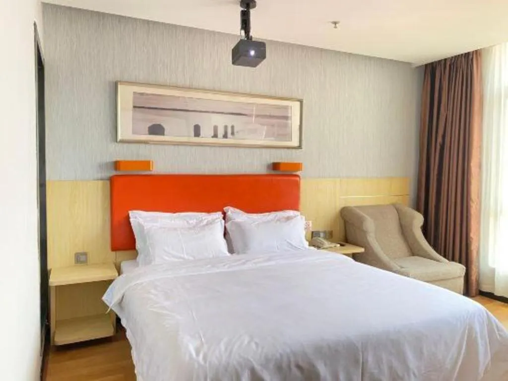 Bed in 7 Days Premium Fuzhou Dongxiang High-Speed Railway Station Dongxin Market