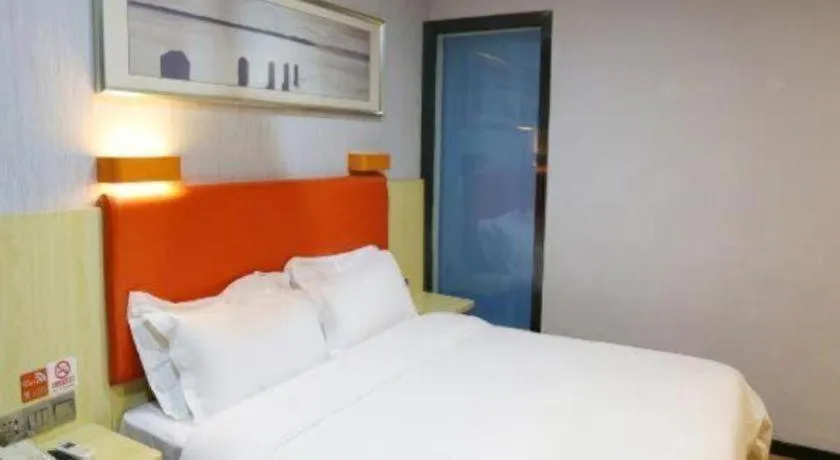 Bed in 7 Days Premium Fuzhou Dongxiang High-Speed Railway Station Dongxin Market