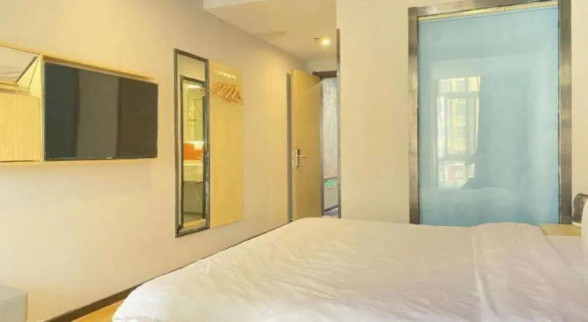 Bed in 7 Days Premium Fuzhou Dongxiang High-Speed Railway Station Dongxin Market