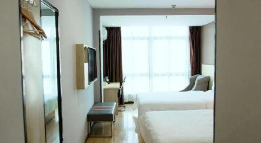 Bed in 7 Days Premium Fuzhou Dongxiang High-Speed Railway Station Dongxin Market