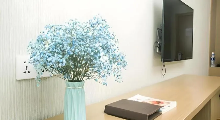 Shell Changzhou Yangrong City Hotel