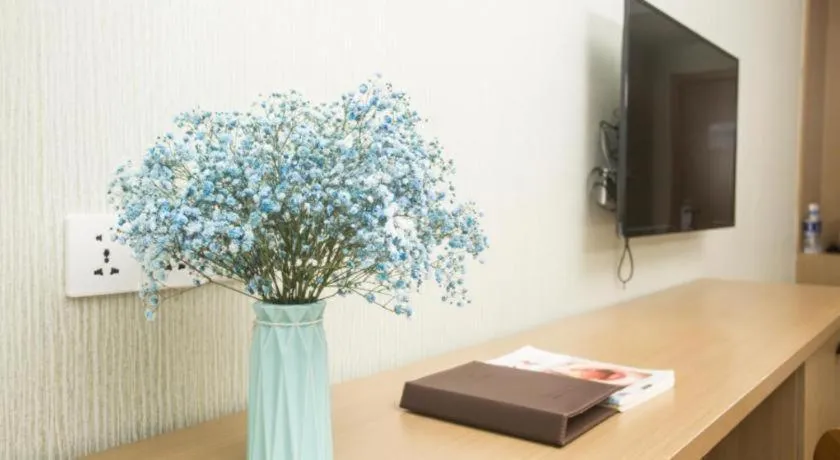 Shell Changzhou Yangrong City Hotel