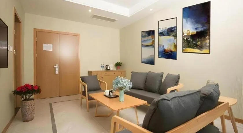 Shell Changzhou Yangrong City Hotel