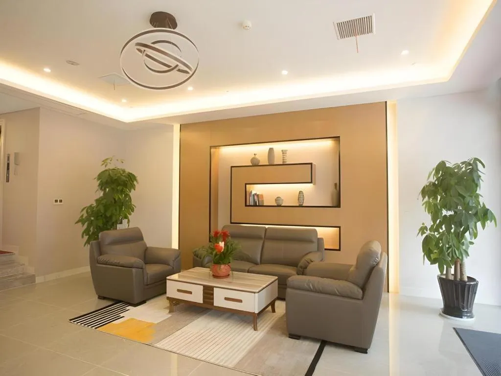 Shell Changzhou Yangrong City Hotel