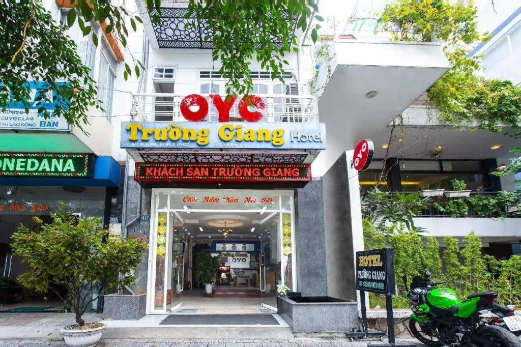 OYO 553 Truong Giang Hotel