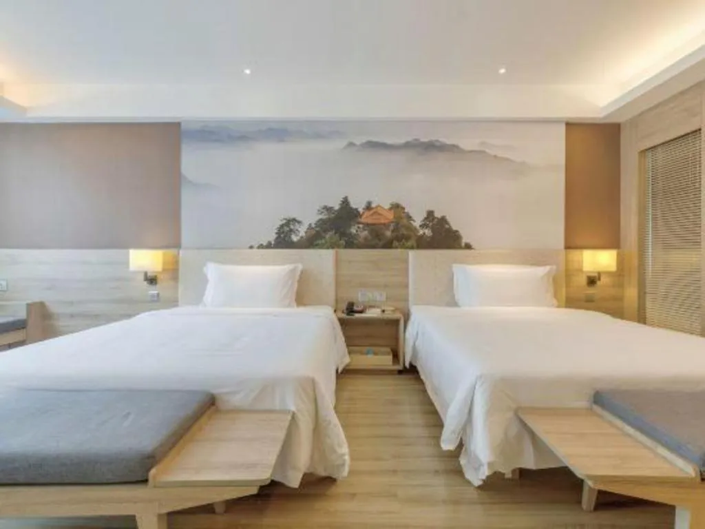 Bed in Atour Hotel Xi'an High Tech Dazhai Road