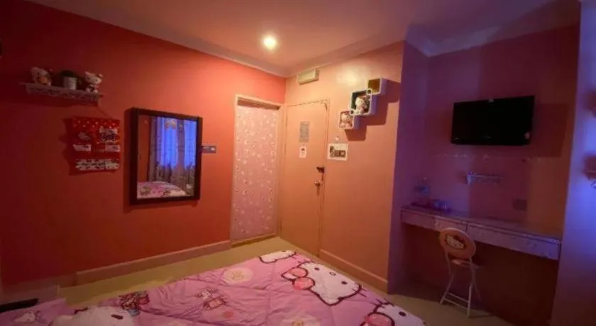 Bed in OYO 89958 Hotel Umimas