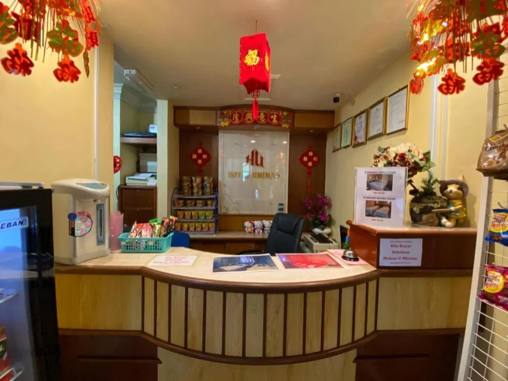 OYO 89958 Hotel Umimas