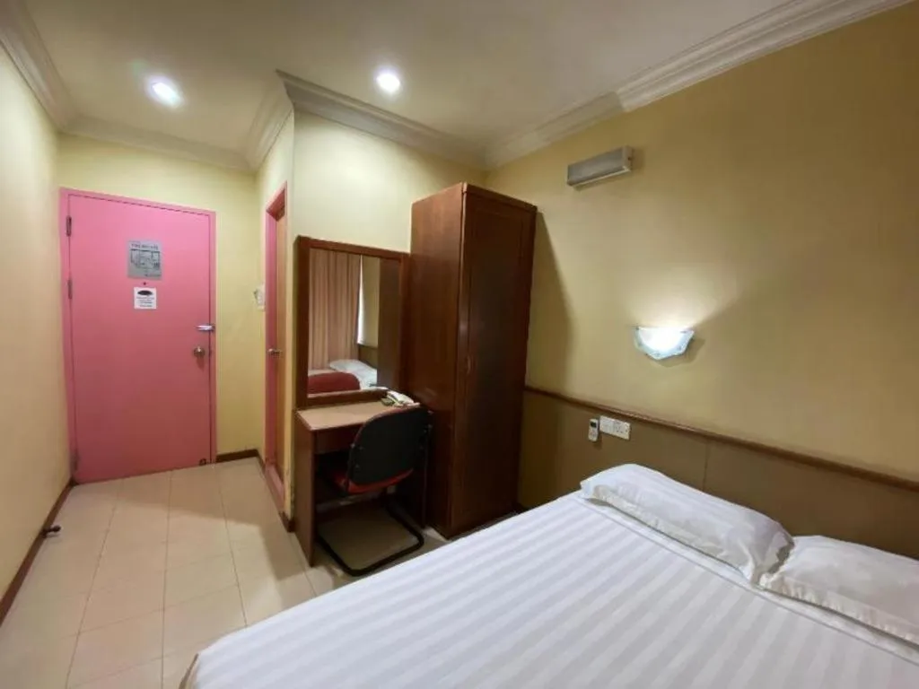 Bed in OYO 89958 Hotel Umimas