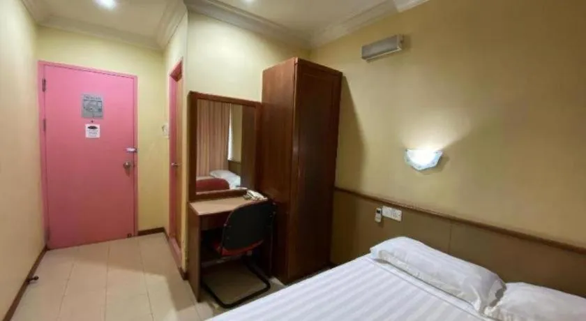 Bed in OYO 89958 Hotel Umimas