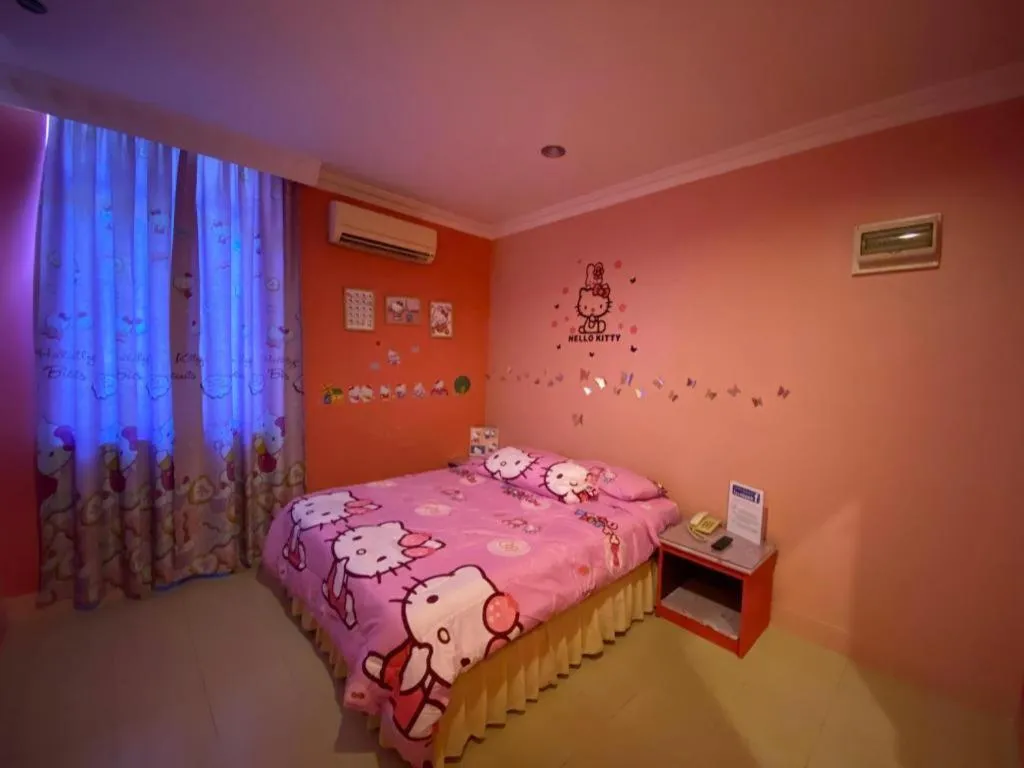 Bed in OYO 89958 Hotel Umimas