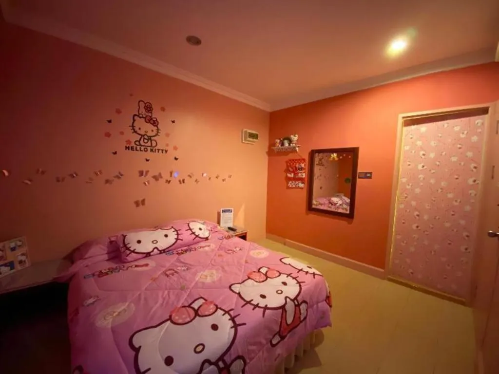 Bed in OYO 89958 Hotel Umimas