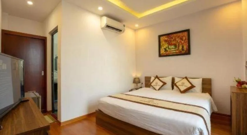 Bed in Hoi An Paradise Villa