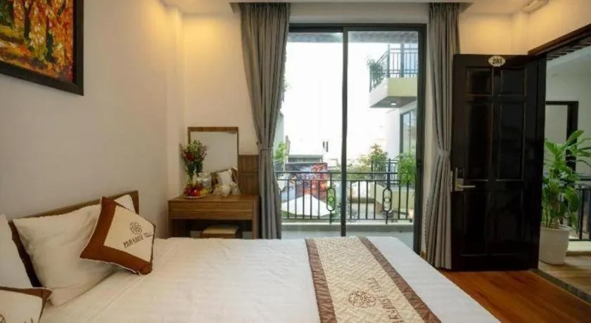 Bed in Hoi An Paradise Villa