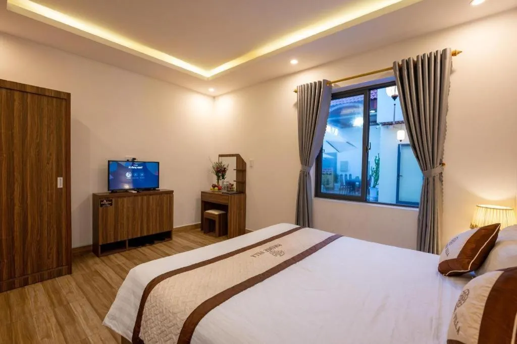 Bed in Hoi An Paradise Villa