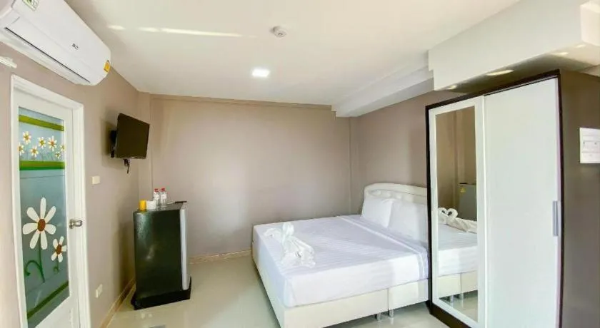 Bed in Delighted Bangkok Hotel