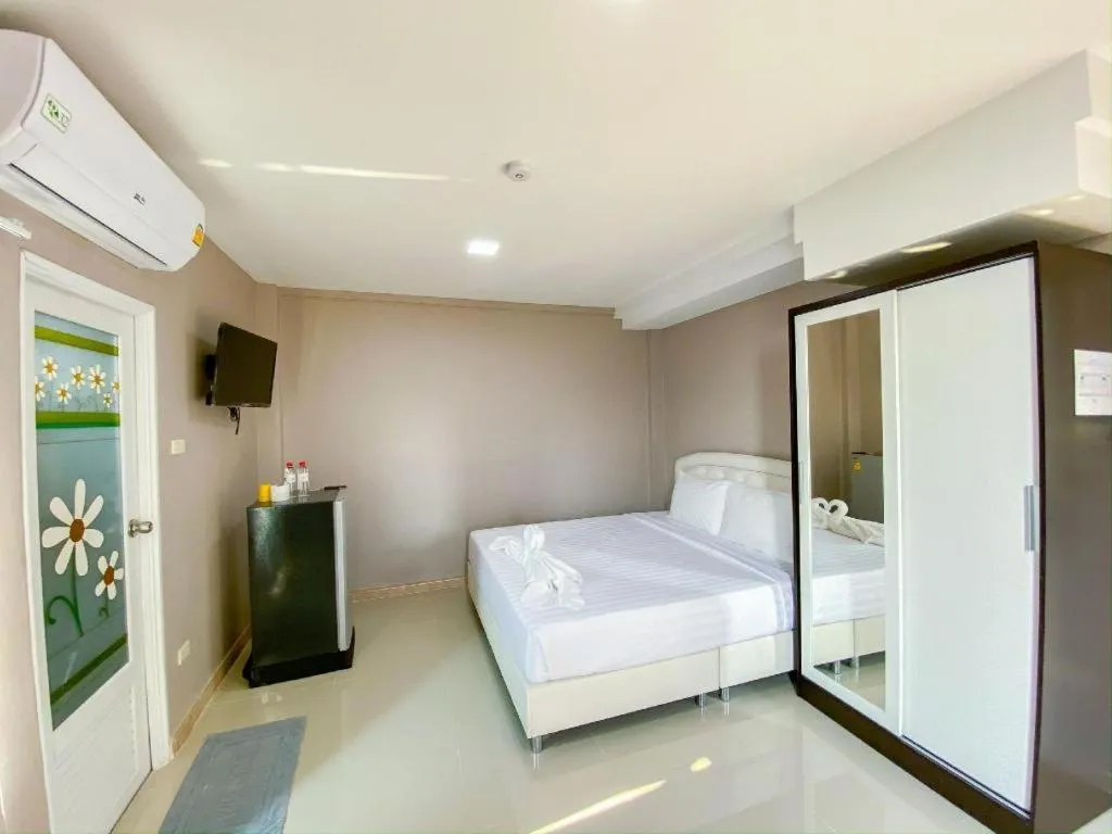 Bed in Delighted Bangkok Hotel