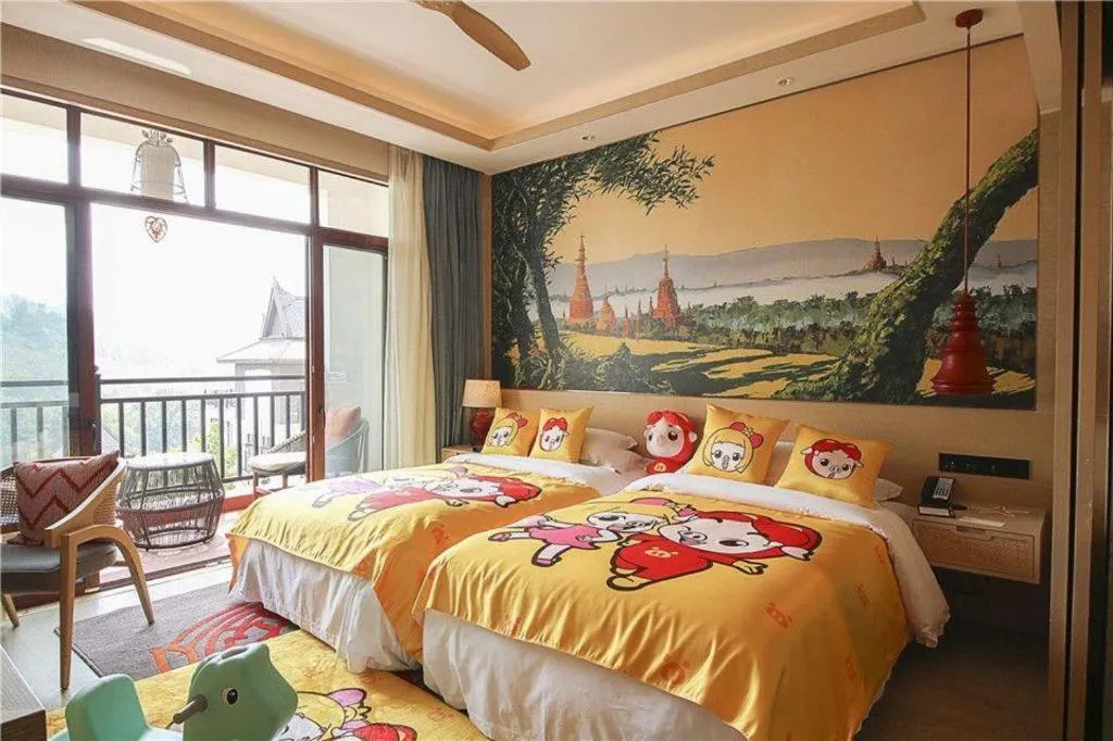 Bed in Angsana Xishuangbanna