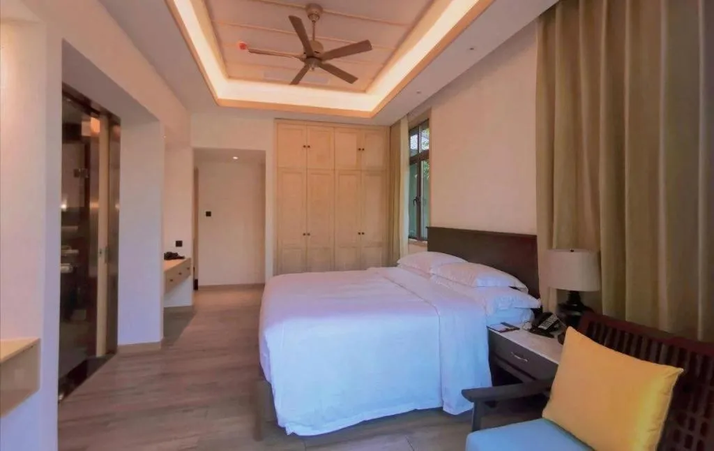 Bed in Angsana Xishuangbanna