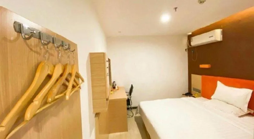 Bed in 7 Days Premium Hotel Ji'an Taihe Gongnongbing Avenue