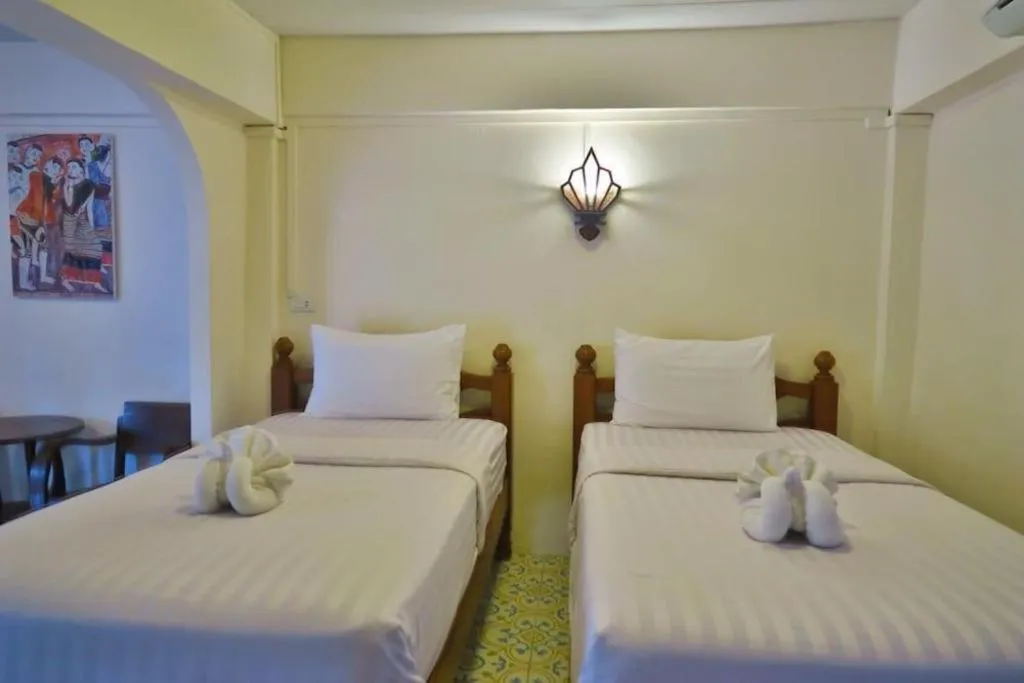 Bed in Nan Lanna Hotel