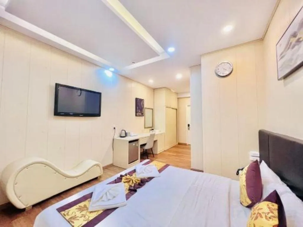 Bed in Truc Huyen Hotel