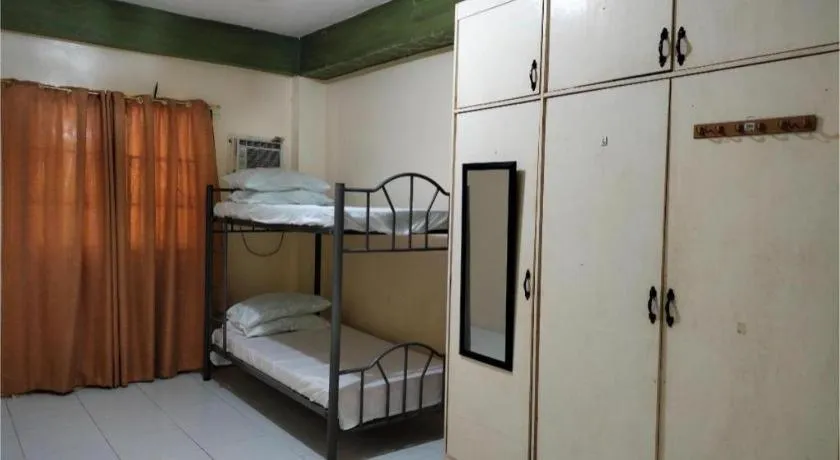 Bed in OYO 800 DDD Habitat Dormtel Bacolod