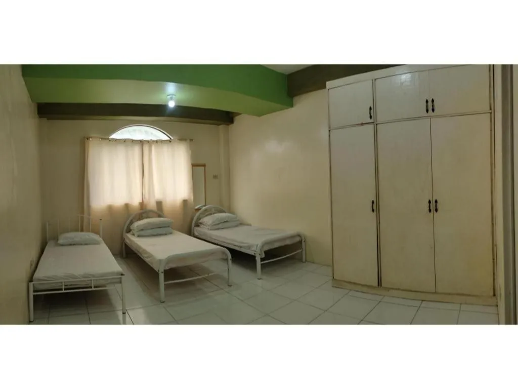 OYO 800 DDD Habitat Dormtel Bacolod