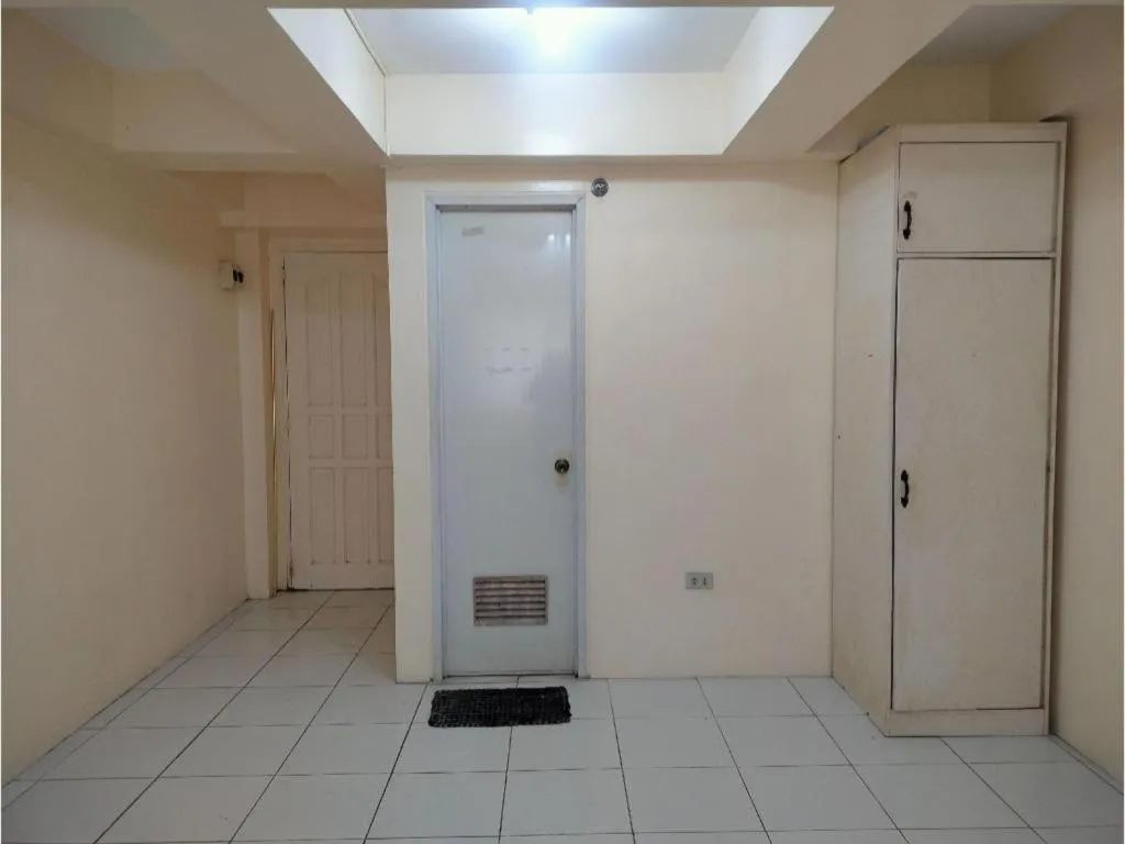 OYO 800 DDD Habitat Dormtel Bacolod