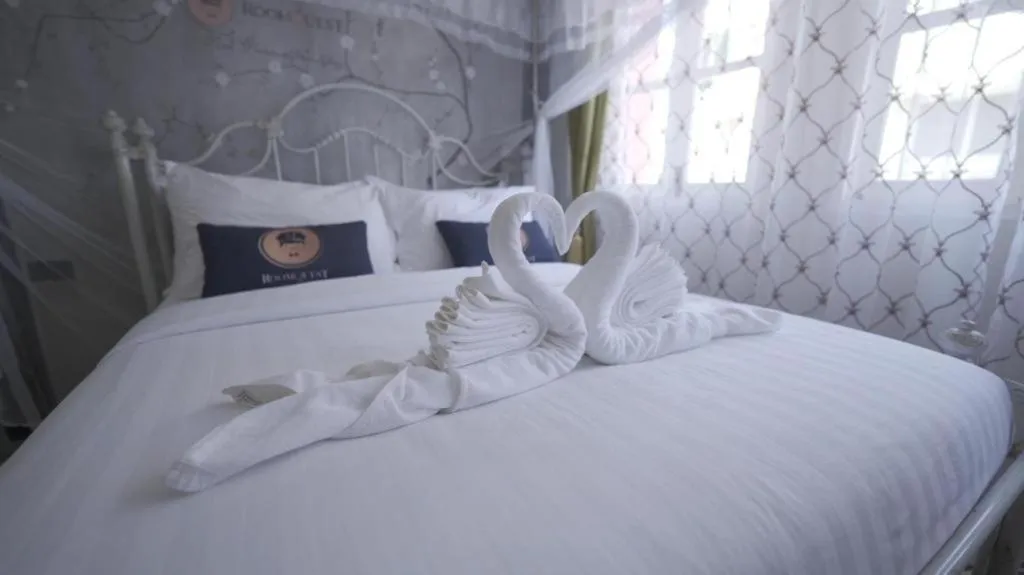 Bed in 2499 Heritage Chinatown Bangkok Hotel By RoomQuest