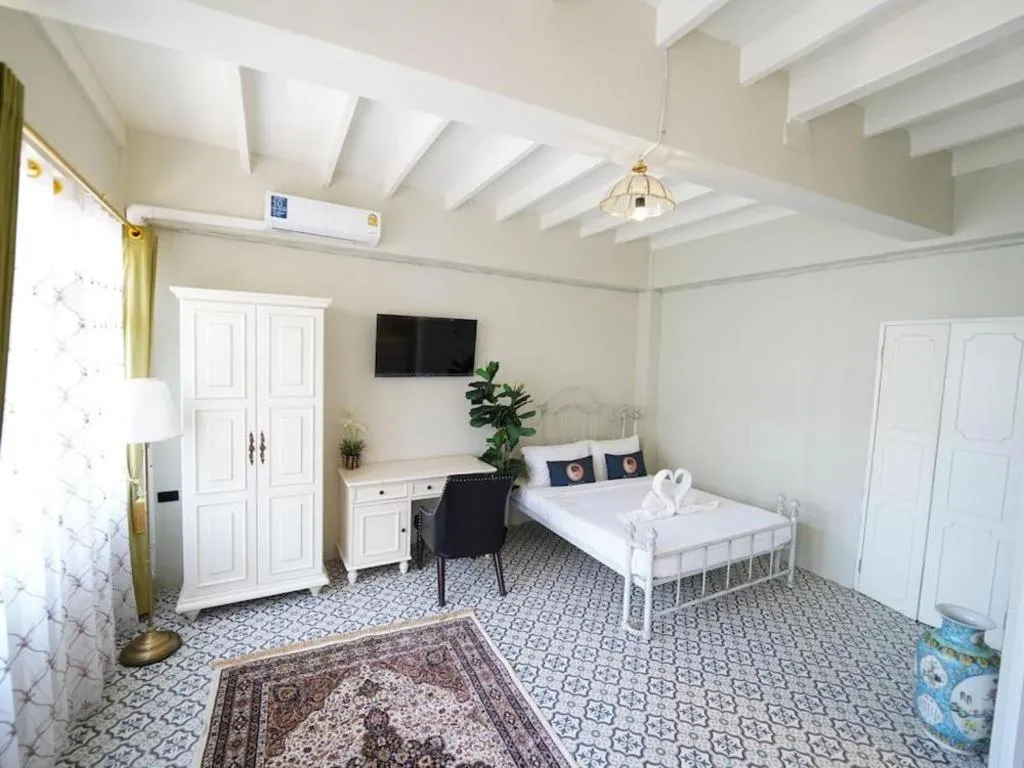 2499 Heritage Chinatown Bangkok Hotel By RoomQuest