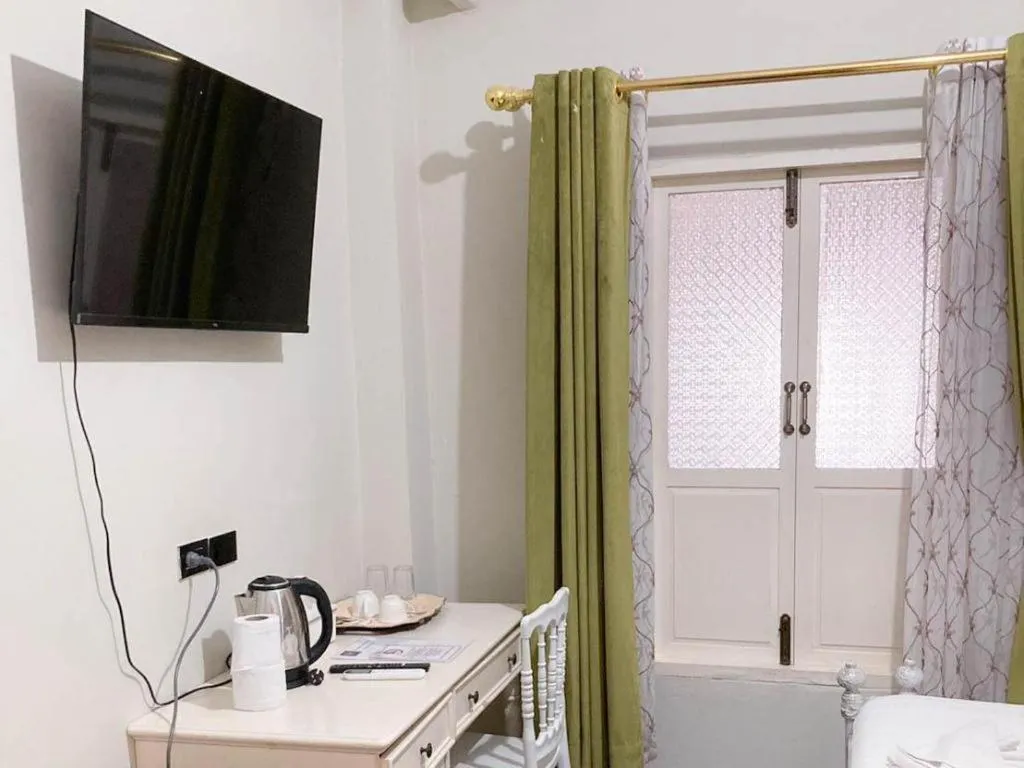 Bed in 2499 Heritage Chinatown Bangkok Hotel By RoomQuest