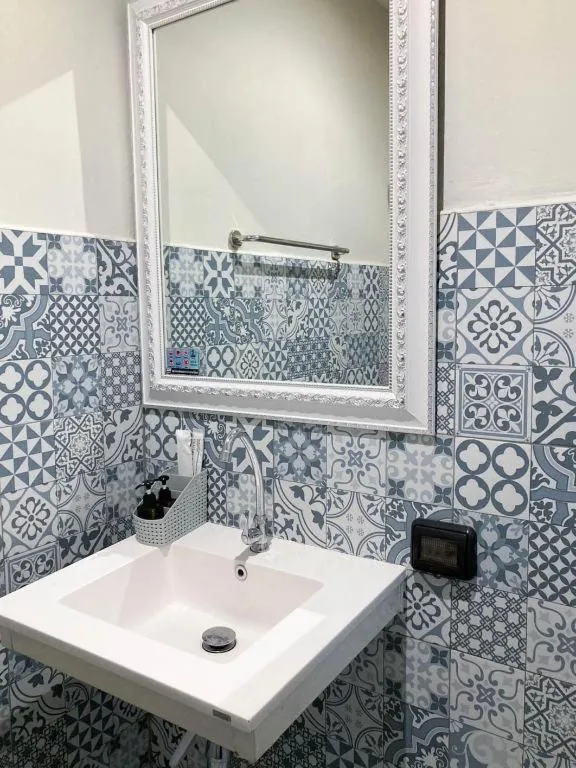 2499 Heritage Chinatown Bangkok Hotel By RoomQuest