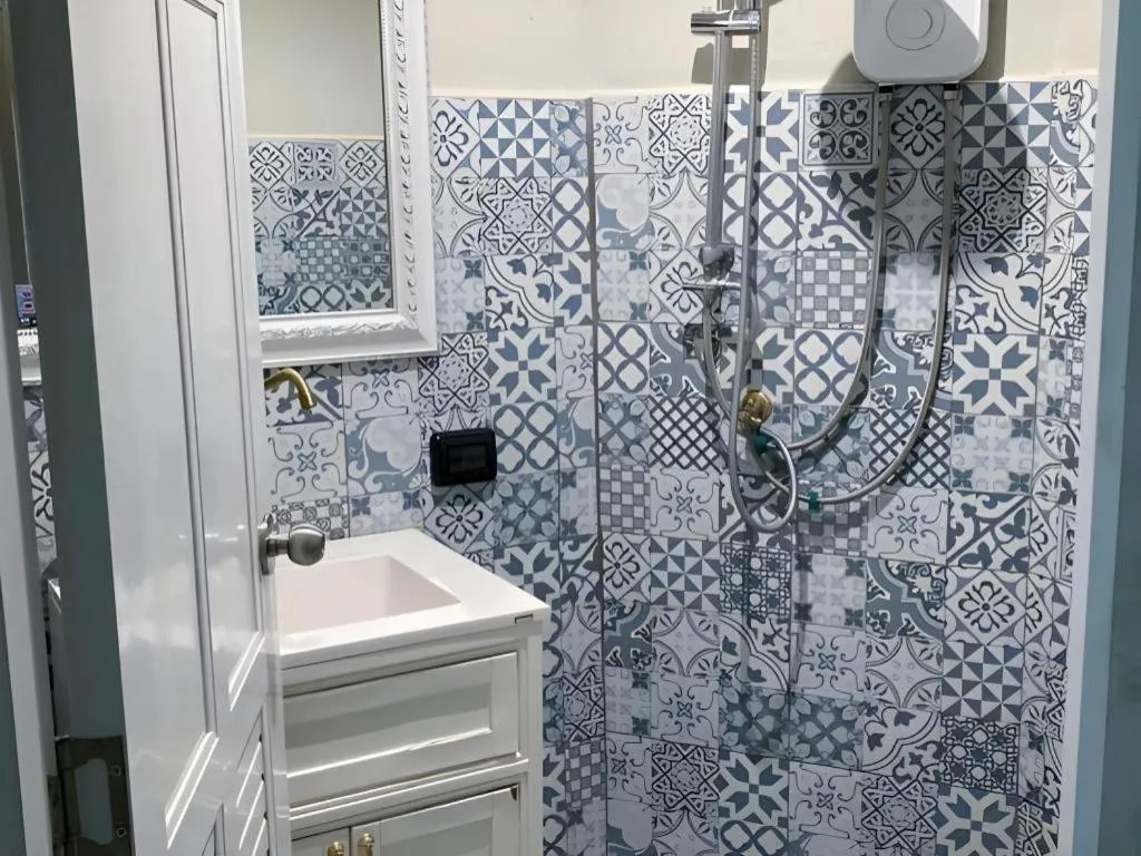 2499 Heritage Chinatown Bangkok Hotel By RoomQuest