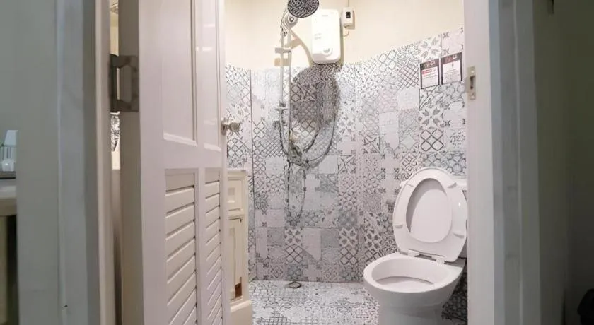 2499 Heritage Chinatown Bangkok Hotel By RoomQuest