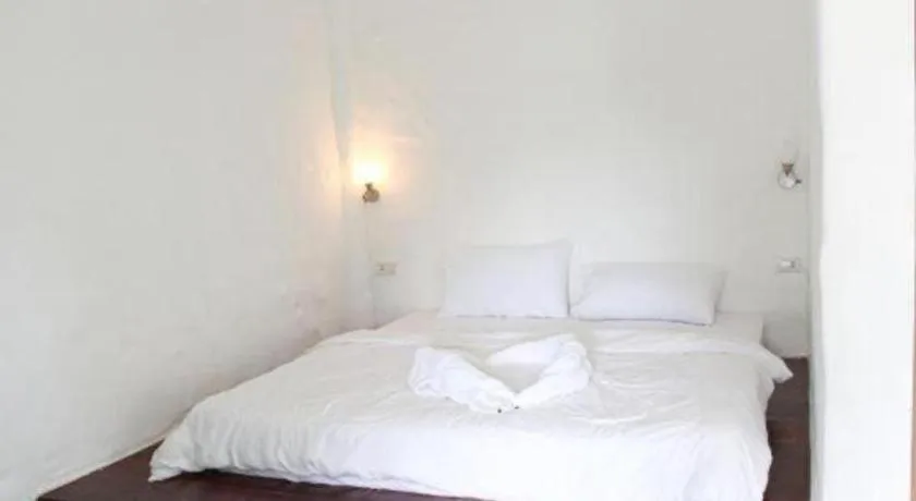 Bed in Capital O 75411 Navagio​ Boutique​ Koh​ Chang