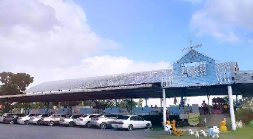 Capital O 75412 V Resort