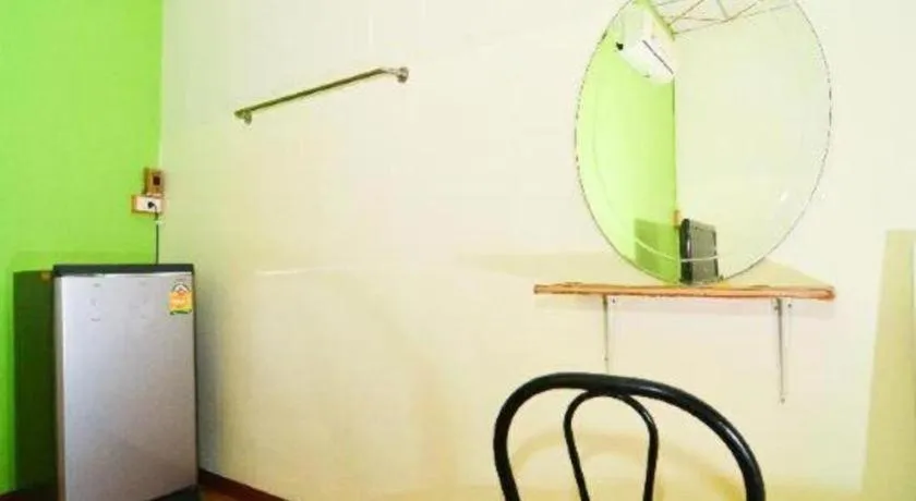 OYO 499 Pattaraporn Hotel