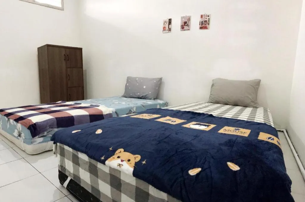 Bed in Dehome near Pakuwon Mall (Syariah)
