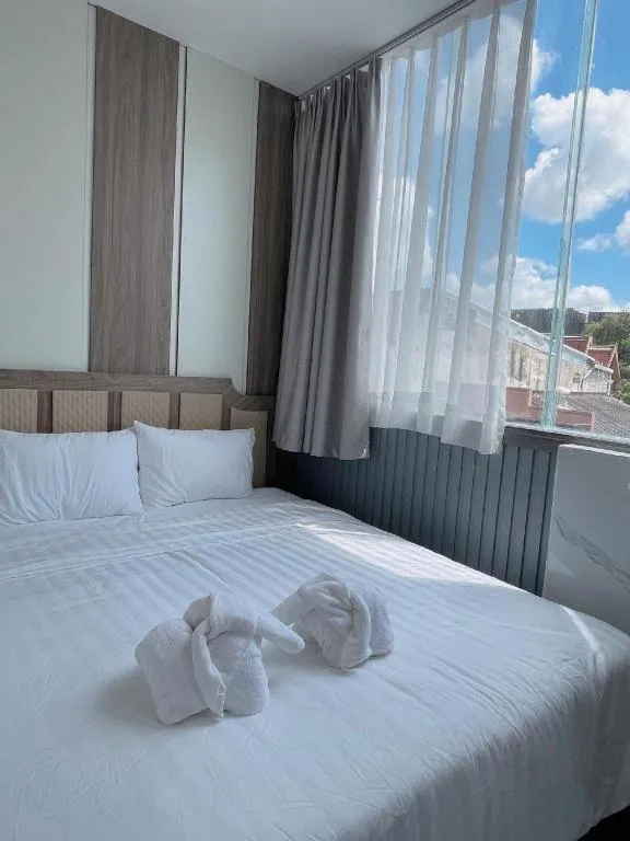 Bed in Heavenchy Hotel