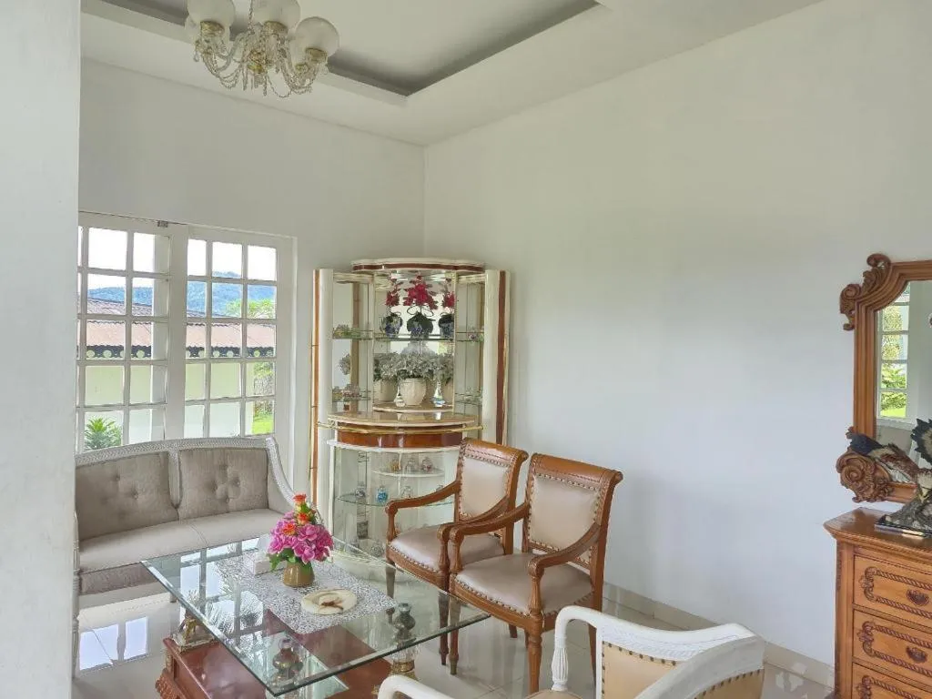 Capital O 94094 New Lembah Nyiur