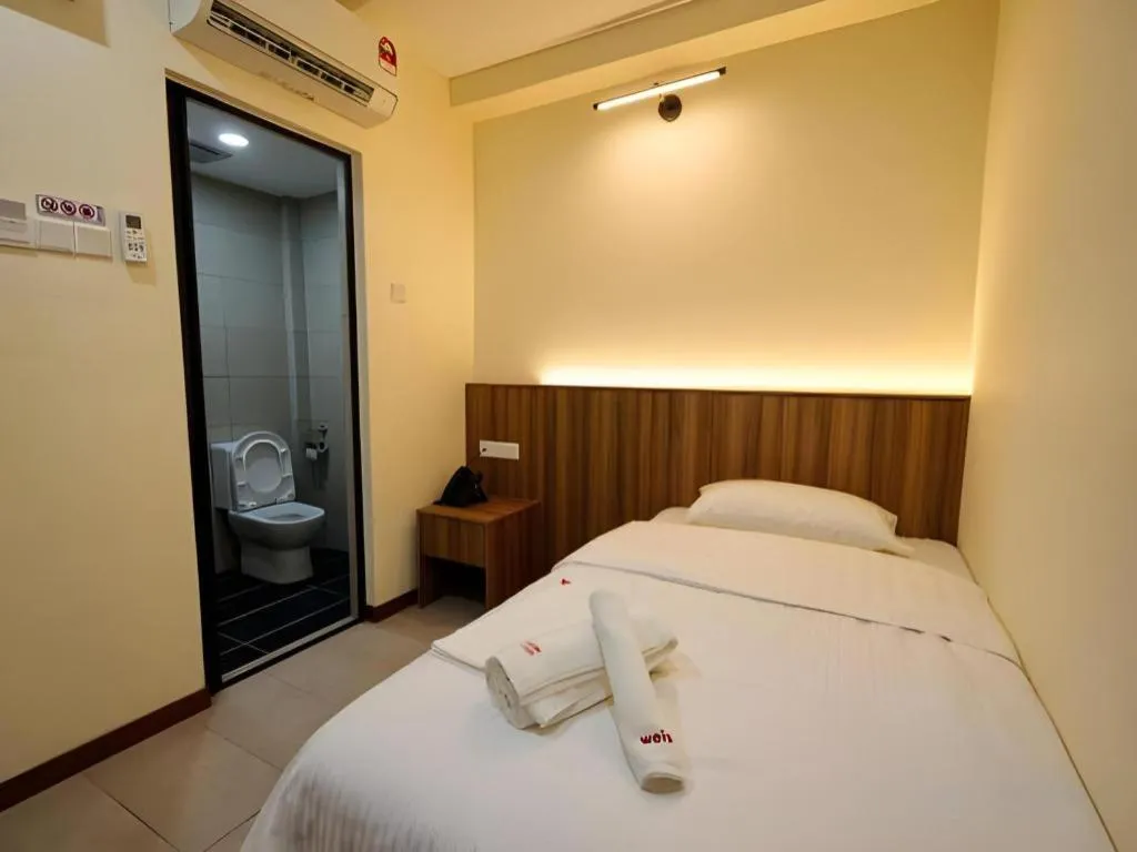 Bed in Weiss Hotels Kepong Baru